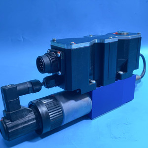 R901130133 STW0195-2X/2V5-24PF6 วาล์วควบคุมทิศทางแบบสัดส่วน, ระบบควบคุม IAC-P ดั้งเดิมพร้อมอุปกรณ์อิเล็กทรอนิกส์ในตัว - Product Image 2
