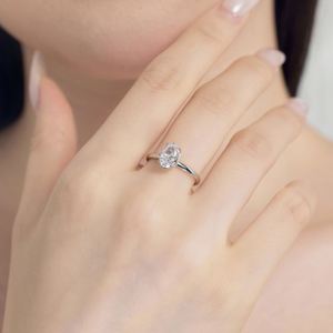 Dylam Jewelry Manufacturer Supplier S925 Silver Rhodium Plated Luxury Oval 8A Crushed <b>Iced</b> Out Cut Cubic Zirconia Women <b>Ring</b> - Product Image 5