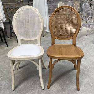 Chaise Louis en bois massif avec dossier en rotin, chaises <span class=keywords><strong>de</strong></span> banquet <span class=keywords><strong>de</strong></span> mariage et d'hôtel marron pour événements (vente en gros) - Product Image 4