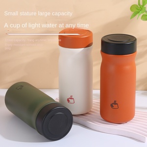 Vaso térmico personalizable de acero inoxidable 316, de alto valor estético, portátil, con separador de café y té, moderno, para bebidas calientes, con logotipo. - Product Image 3