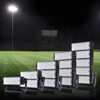 Projecteur LED modulaire MIC à trois modules avec support réglable pour éclairage extérieur de stades, zones de sport, parcs de stationnement et mât élevé