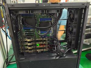 Refroidissement liquide 2-en-1 pour deux cartes graphiques et châssis - Product Image 4