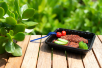 Boîtes en plastique PP de qualité alimentaire, emballages rectangulaires jetables sur mesure pour usage industriel (viande, nouilles)