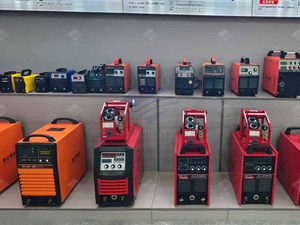 Máquina de Soldadura por Arco Sumergido Totalmente Automática con Control PLC - Product Image 3