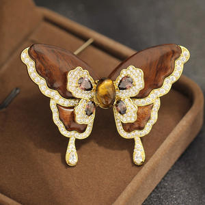 Broche <span class=keywords><strong>papillon</strong></span> en bois de style nouveau XILIANGFEIZI, cadeau d'anniversaire, zircon, œil de tigre, épingles d'insectes de luxe, vente en gros - Product Image 2
