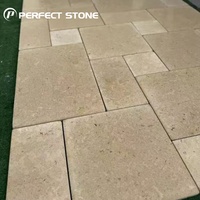 Pierre calcaire beige naturelle de qualité technique PerfectStone pour revêtements de sol résidentiels et commerciaux