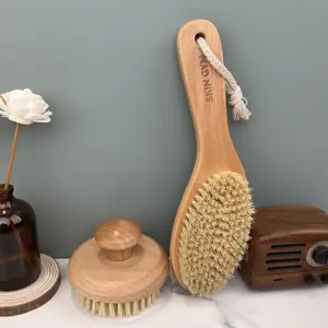 Wholesale Natural Wooden Bristle Bathing Tools Bath Supplier Mushroom Dry Body Brush with Handle Beauty Bath Brush