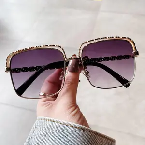 2024 nuovi occhiali da sole oversize quadrati neri sfumati da donna Luxury Gold have Design occhiali da sole eleganti moda uomo tonalità nere