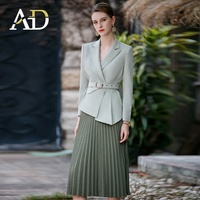 Nouvelle Collection : Ensembles 2 Pièces Personnalisés pour Femmes - Jupe Plissée Verte et Haut - Fabricant de Costumes