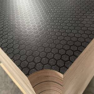 แผ่นไม้อัดดำเคลือบฟิล์มสำหรับงานแบบหล่อคอนกรีต หนา 18 มม. ป้องกันการลื่น สำหรับงานก่อสร้างอาคารสูง - Product Image 5