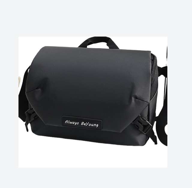 Fashionable Compact Crossbody Camera Storage Bag for Photographer