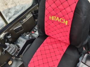 Hitachi ZX50U d'occasion 5 tonnes Petite pelleteuse sur chenilles Mini cylindre hydraulique Modèle ZX 50U 50 Marque HUADE - Product Image 3