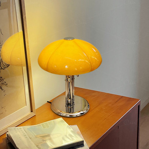 Bauhaus Vintage Glass Table Lamp Mushroom-Style Girl's Room Desktop Lamp for Bedrooms & Offices Popular <b>Decorative</b> Bedside Lamp - Product Image 3
