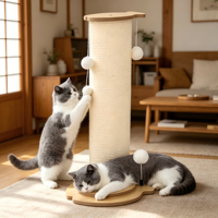 Griffoir pour chat en sisal robuste et haut, anti-chute, avec jouet boule suspendu, base en bois multicouche lestée pour chats d'intérieur