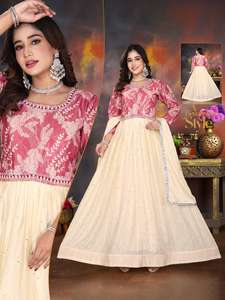 Robe Anarkali en Chinon brodée de qualité supérieure, tenue ethnique indienne longue et évasée pour femmes, avec manches longues et dupatta pour les mariages et les festivals - Product Image 4