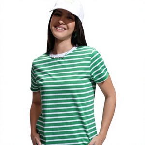 T-shirt imprimé graphique pour femme de qualité supérieure, tissu jersey doux, manches courtes, t-shirt tendance, design personnalisé, fabrication de vêtements en gros - Product Image 4