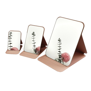 Mini Miroir de Poche Pliable à Main en Cuir PU Souple avec Finition Argentée, Grossissement 1X, Logo Personnalisé d'Usine, Faible MOQ - Product Image 6