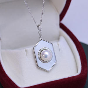 Collier pour femme en argent S925 de style minimaliste, pendentif en perle d'eau douce blanche de 8-9 mm, lumière intense, pendentif presque fin, colliers - Product Image 4