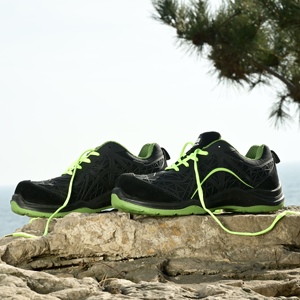 Chaussures <span class=keywords><strong>de</strong></span> sécurité <span class=keywords><strong>de</strong></span> <span class=keywords><strong>travail</strong></span> pour hommes <span class=keywords><strong>de</strong></span> haute qualité respirantes anti-crevaison avec embout en acier en gros pour les saisons d'hiver et d'automne - Product Image 1