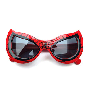Spider-Man ragazzi alla moda <span class=keywords><strong>occhiali</strong></span> <span class=keywords><strong>da</strong></span> <span class=keywords><strong>sole</strong></span> alla moda UV400 per bambini regalo di Capodanno-crema solare <span class=keywords><strong>occhiali</strong></span> <span class=keywords><strong>da</strong></span> <span class=keywords><strong>sole</strong></span> giocattoli per bambini protezione Uv400 - Product Image 5