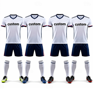 Conjunto de Uniforme de Fútbol Personalizado - Diseño Moderno de Poliéster Resistente con Impresión Digital, Camisetas de Equipo Personalizables, Chándal - Product Image 2