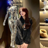Sculpture lumineuse Cyberpunk Hajime Sorayama 2 mètres Robot Sexy RGB, Ornement de sol pour Villa et Club 2026
