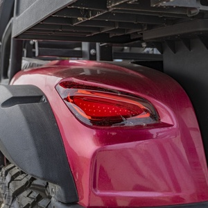 Voiturette de golf électrique 6 places rouge métallisé premium avec options de couleurs assorties pour l'<span class=keywords><strong>achat</strong></span> en flotte de centres de villégiature - Product Image 6