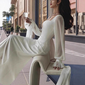 Vestido de novia estilo sirena de manga larga con cuello en U, corte ajustado, cintura natural, estilo transfronterizo, para sesiones fotográficas al aire libre - Product Image 3