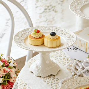 Service de vaisselle en céramique <span class=keywords><strong>blanche</strong></span> à motifs ajourés vintage pour mariage - Product Image 5