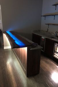 Mesa de Bar de madera hecha a mano de diseño moderno de lujo elegante mesa de Río de resina epoxi para Bar Hotel - Product Image 3