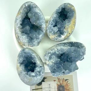 <span class=keywords><strong>Prix</strong></span> <span class=keywords><strong>de</strong></span> gros spirituel naturel <span class=keywords><strong>roche</strong></span> bleu célestite <span class=keywords><strong>cristal</strong></span> <span class=keywords><strong>de</strong></span> quartz druzy géode pierre <span class=keywords><strong>de</strong></span> guérison chakra <span class=keywords><strong>cristal</strong></span> pierres précieuses ornements - Product Image 4