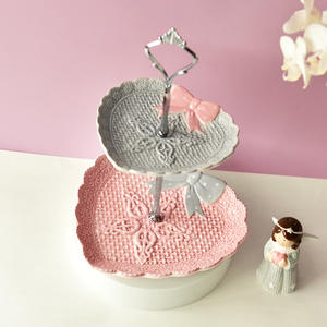 Plateau à gâteau double couche de style européen avec un plateau à bonbons pour un thé de l'après-midi rituel et délicieux - Product Image 3