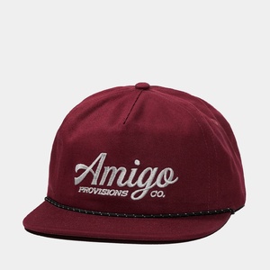 Gorra de Béisbol de 5 Paneles con Logotipo Personalizado OEM, Gorra de Algodón sin Estructura con Bordado, Visera Plana Rojo Oscuro con Cuerda - Product Image 1