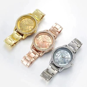 <span class=keywords><strong>Orologio</strong></span> da <span class=keywords><strong>Donna</strong></span> TVK con Quadrante <span class=keywords><strong>Digitale</strong></span> e Cinturino in Lega con Strass, Moda di Tendenza per il Commercio Estero - Product Image 6