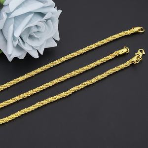 Pulsera de Moda Chapada en Oro de 24K JXX, Diseño de Cuerda Trenzada con Cadena y Dije de Latón, Joyería Elegante - Product Image 1