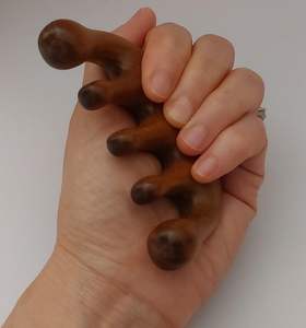 Luma özel toptan en doğal yeşil Sandal derisi tarak kafa masaj Sandal ahşap saç tarağı kadınlar için - Product Image 6