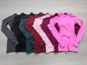 Combinaison de yoga une pièce à manches longues, au-dessus du genou, en nylon/spandex, avec dos ouvert audacieux et sans coutures - Product Image 6