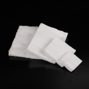 Almohadillas de Algodón Spunlace Absorbentes Blancas Desechables para Uso Cosmético, Médico y General - Product Image 1