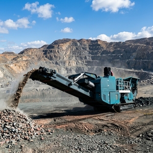 Concasseur mobile robuste pour <span class=keywords><strong>wolframite</strong></span> et minerai d'étain, séparateur minéral haute efficacité - Product Image 1
