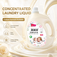 Logo OEM Détergent à lessive écologique de haute qualité 5L Savon au parfum frais Détergent liquide adoucissant haute densité pour le lavage des vêtements