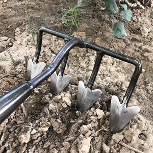 Outil de jardinage de haute qualité, <span class=keywords><strong>houe</strong></span> triangulaire à <span class=keywords><strong>deux</strong></span> <span class=keywords><strong>dents</strong></span> avec manche en bois - Product Image 2