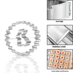 Accessoires de Noël : <span class=keywords><strong>Emporte</strong></span>-pièces et moules à biscuits en acier inoxydable Fontaine pour la pâtisserie et la décoration de gâteaux - Product Image 3