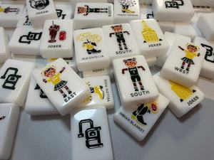 Fichas de Mahjong Americanas de Acrílico de Lujo con Temática Universitaria de los BU Bears, Entretenimiento Portátil, Listas para Enviar - Product Image 5