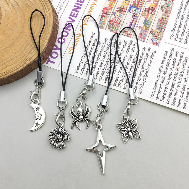 Retro Silver Metal Phone Shape Charm Vintage Flip Phone Pendant Keychain DIY Jewelry Making Accessories for Bag Phone Decoration