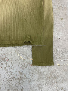 Camiseta Térmica de Manga Larga con Diseño Personalizado, Estampado DTG, Estilo Vintage Lavado, Tejido Waffle Térmico - Product Image 4