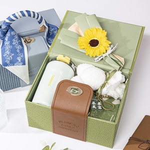 Rectángulo personalizado lujoso tejido Pu cuero joyero dama de honor regalo Pacling caja con cinta de tela con asa - Product Image 3