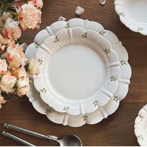 Plato de Cerámica con <span class=keywords><strong>Diseño</strong></span> Retro Vintage Francés Pintado a Mano con Rosas y Tazas y Platillos de Café Pequeños y Creativos de Alta Calidad - Product Image 4
