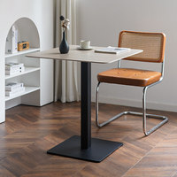 Table à manger carrée minimaliste moderne avec plateau en pierre frittée et base en alliage d'acier pour la maison, le bureau, le café, la réception, les négociations