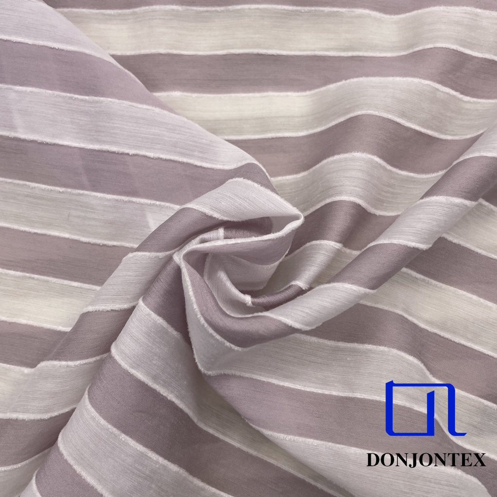 Latest Fashion Woven Rayon/Nylon Seersucker Fabric with Horizontal Stripe Eco-Friendly for T-Shirts Women & Girls Dresses Suits