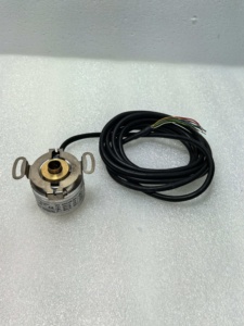 Encoder Rotatorio Incremental de Eje Hueco 8.3620.5000.2000.0021 2000PPR 50mA Hecho en Alemania - Product Image 2